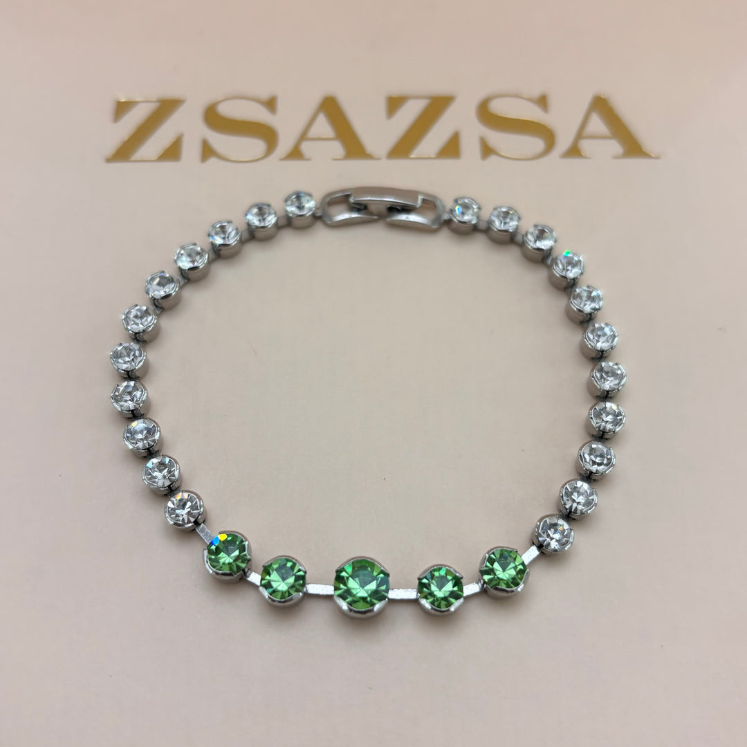 Dainty light green bracelet