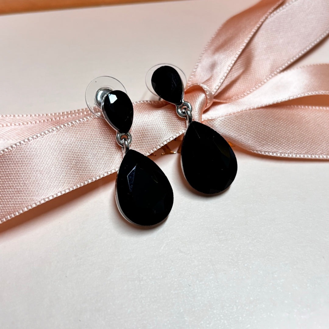 Double teardrop black silver earrings