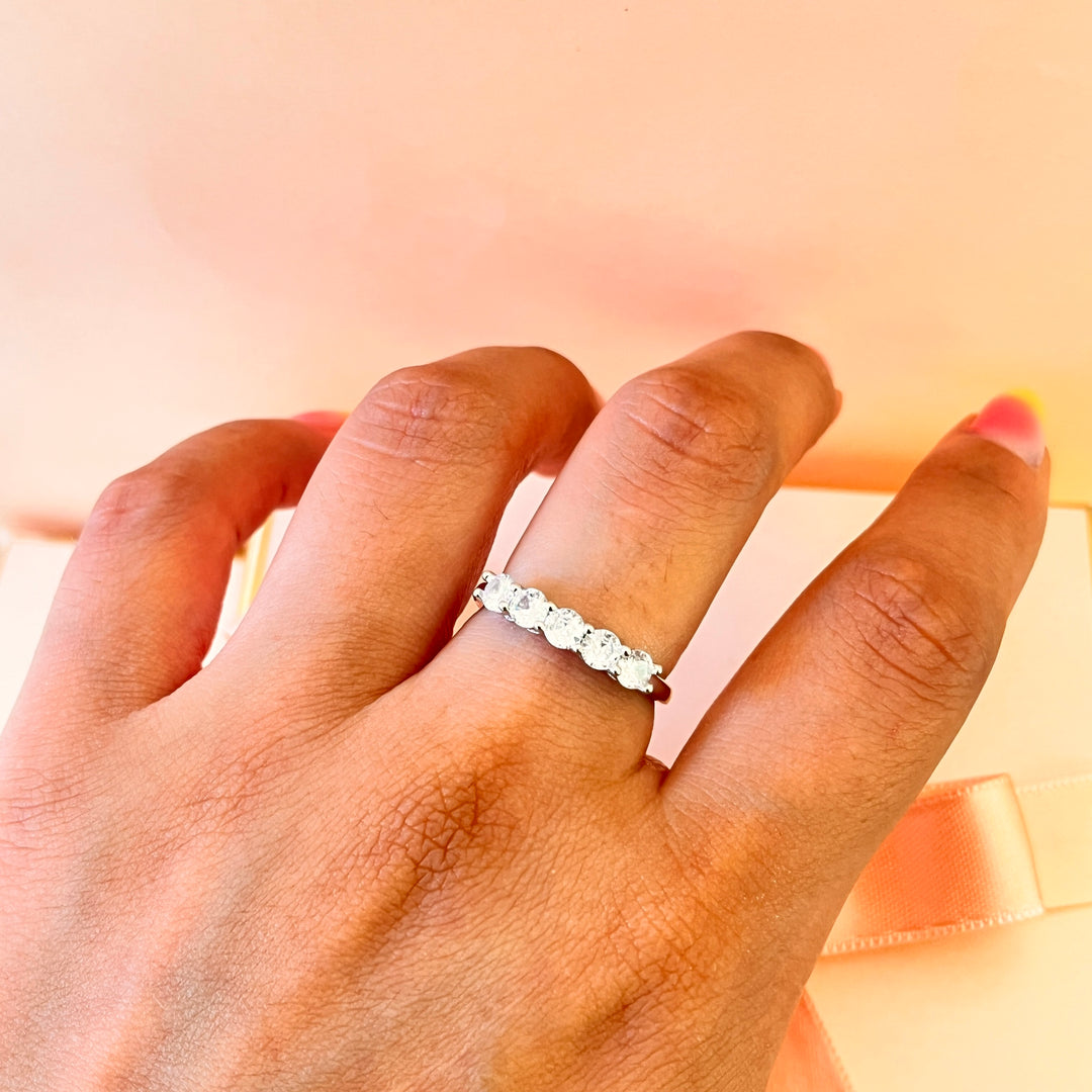 Zircone five stones sterling silver ring
