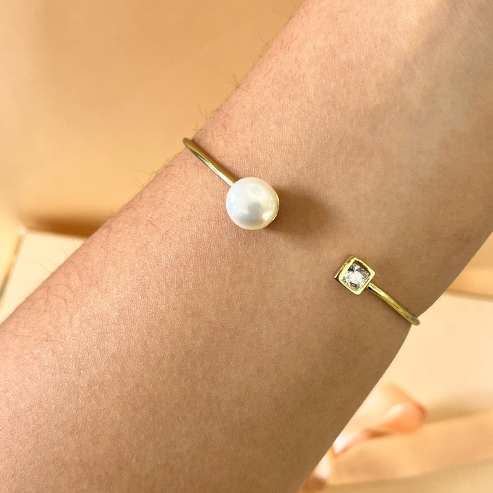 Square zircone and fresh water pearl gold plated sterling silver bangle