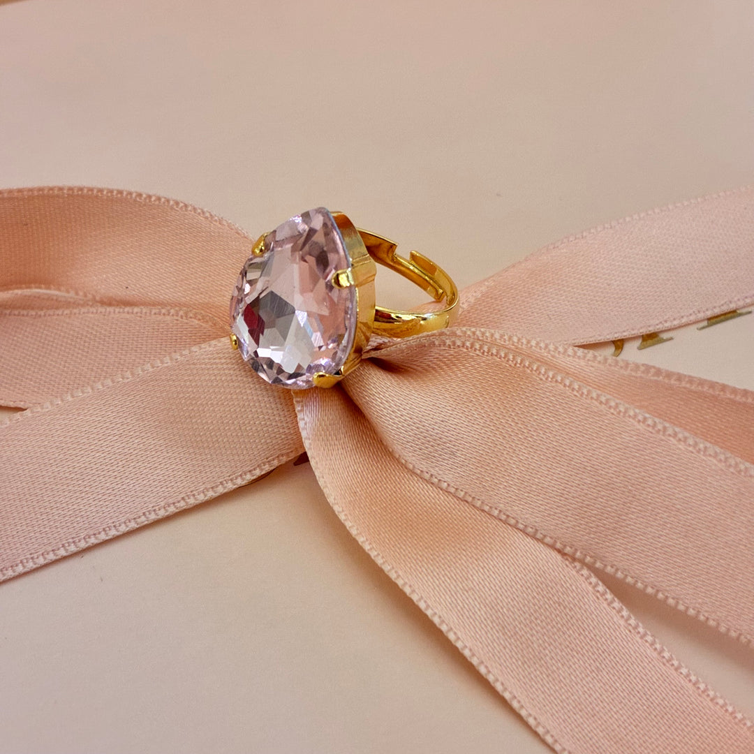 Teardrop light pink Preciosa crystals gold plated