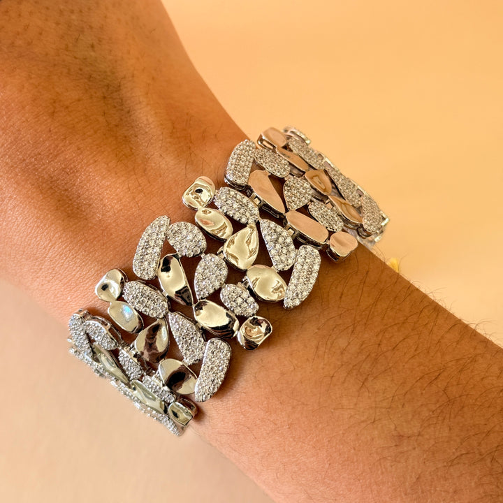 Mixed shapes zircone silver bracelet