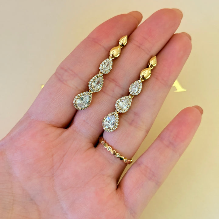 Teardrop zircone gold plated set