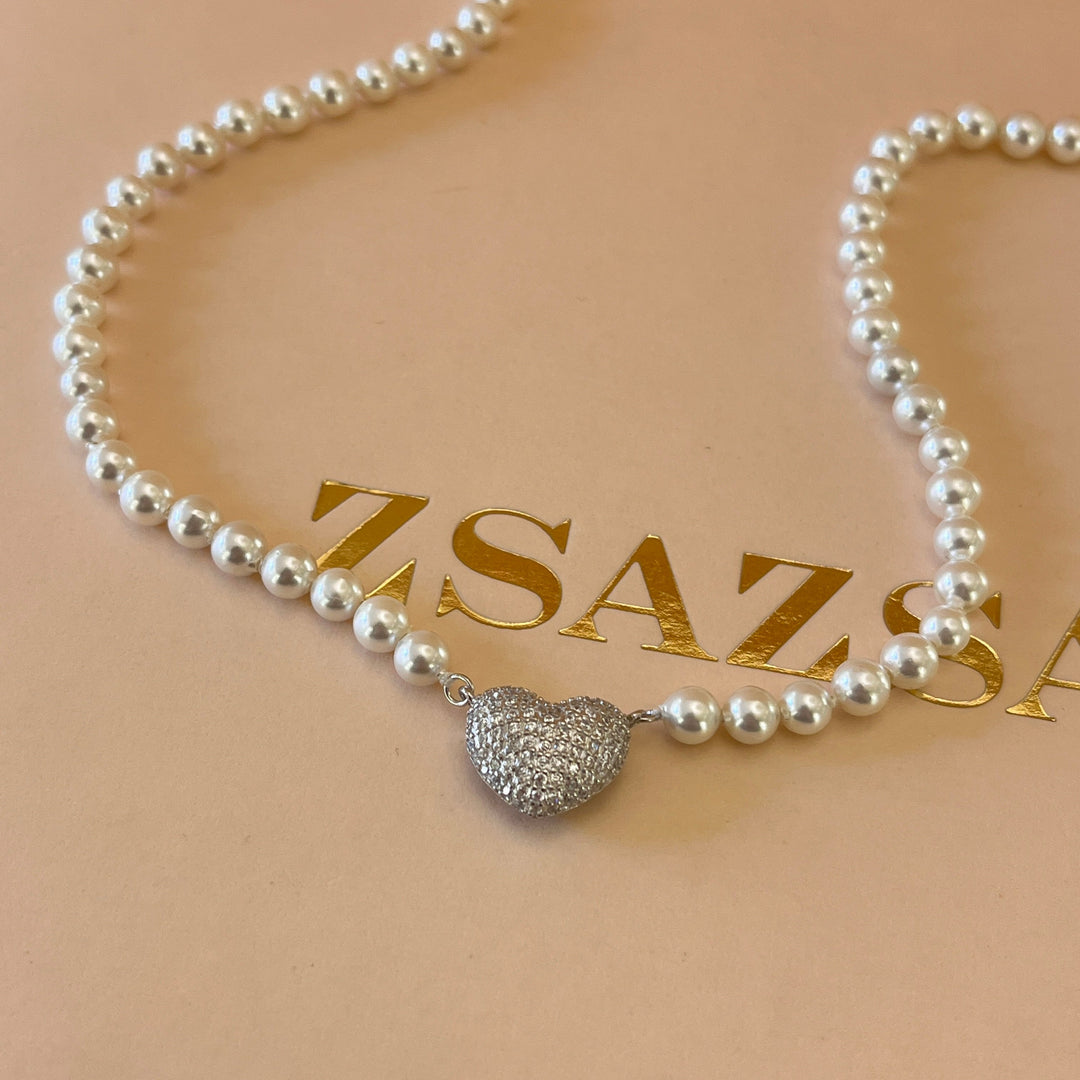 Pearls necklace