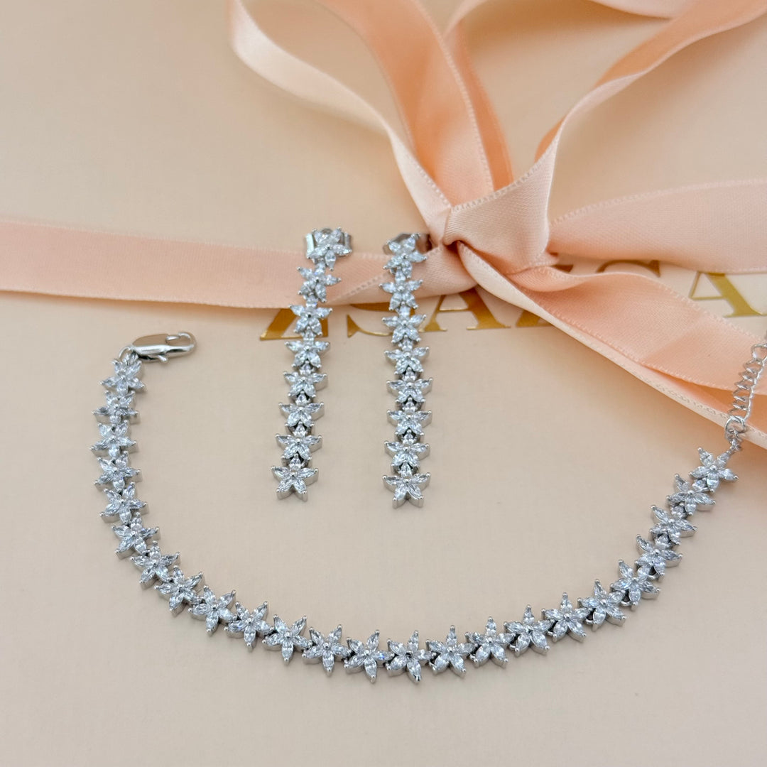 Dainty flower zircone silver earrings and bracelet