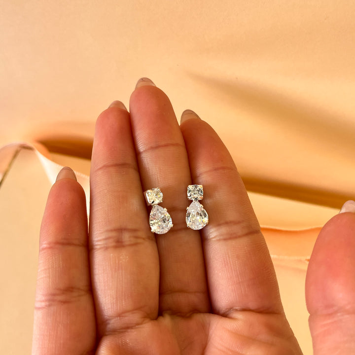 Teardrop zircone white gold plated set