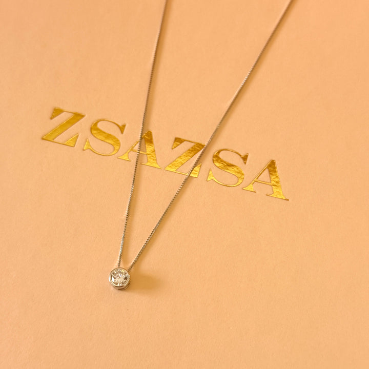 Medium solitaire zircone sterling silver pendant