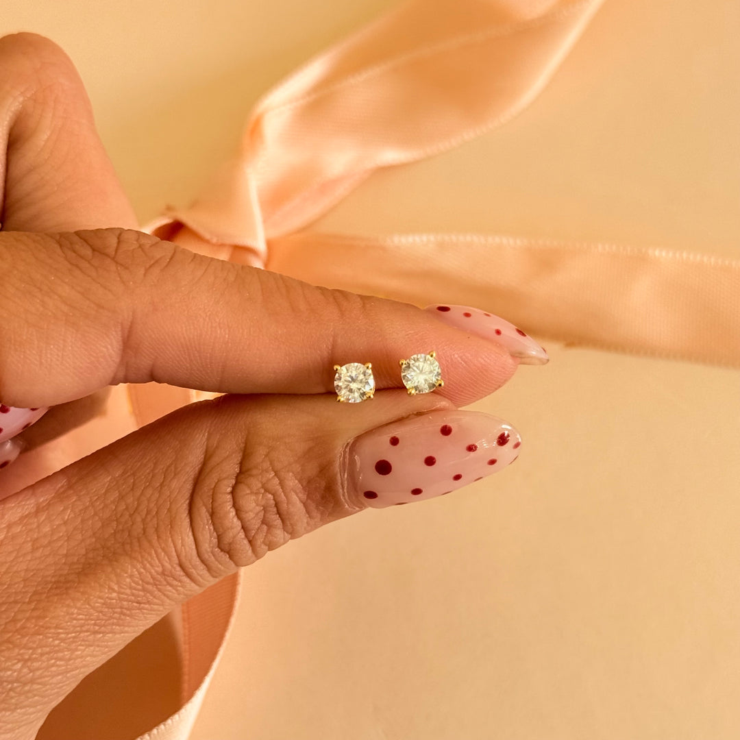 Small solitaire zircone gold plated earrings