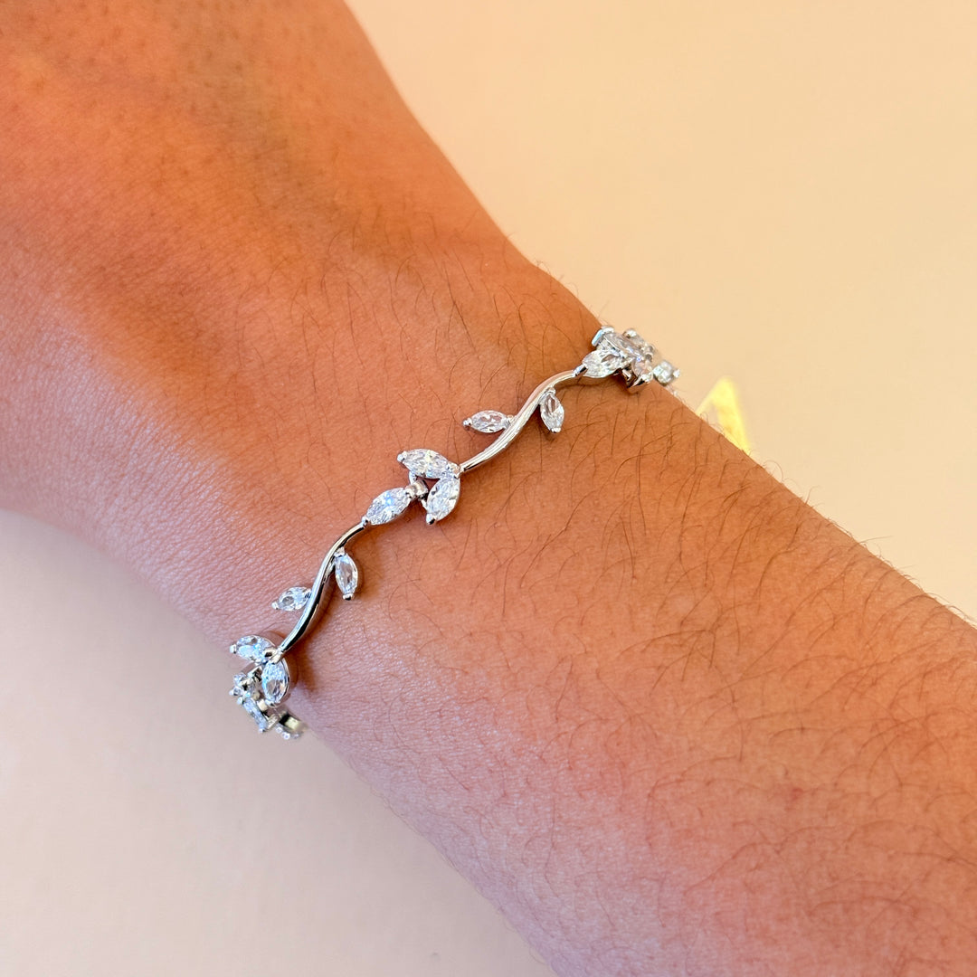 Dainty zircone white gold plated silver bracelet