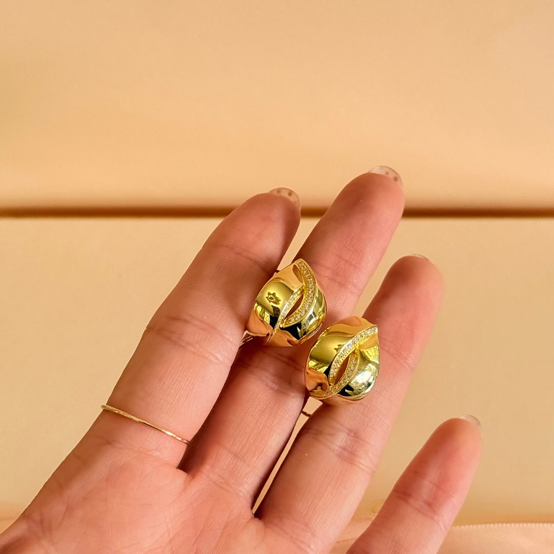 Curve zircone gold plated earrings