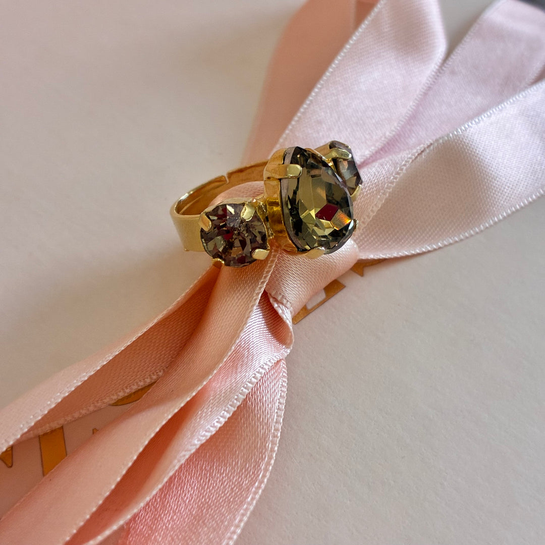 Teardrop Bronze Swarovski crystals ring