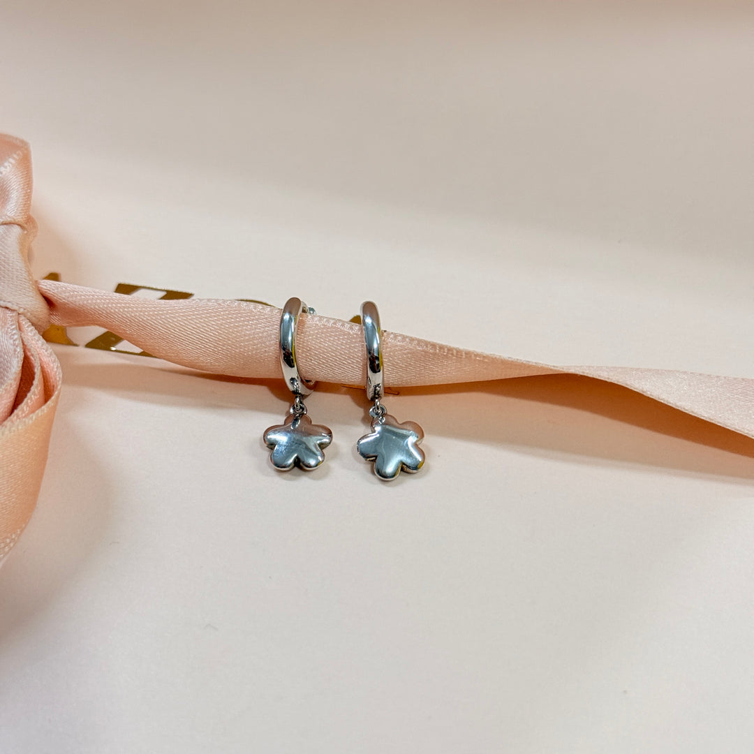 Dainty Flower sterling silver hoop