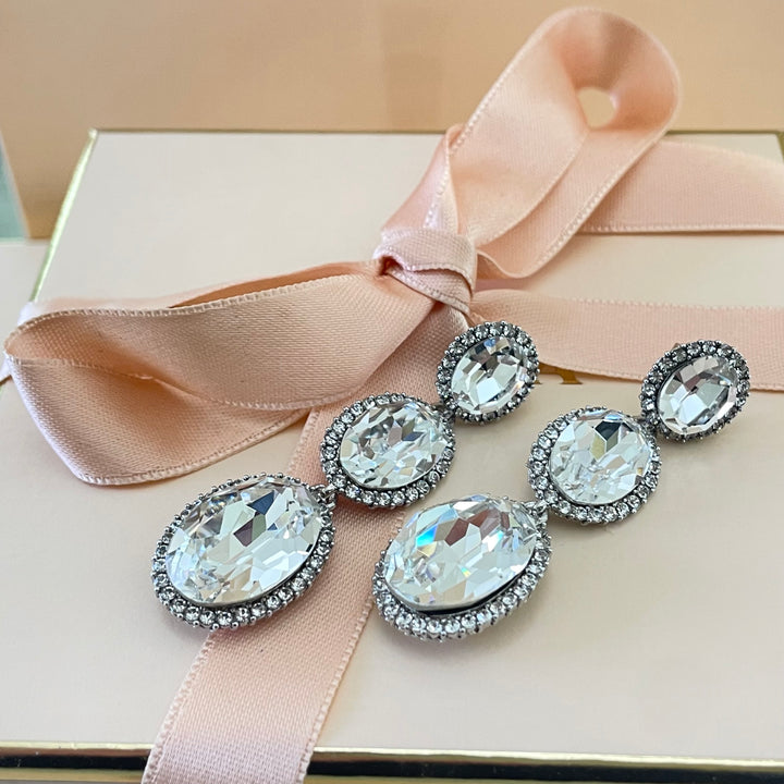 Classic earrings