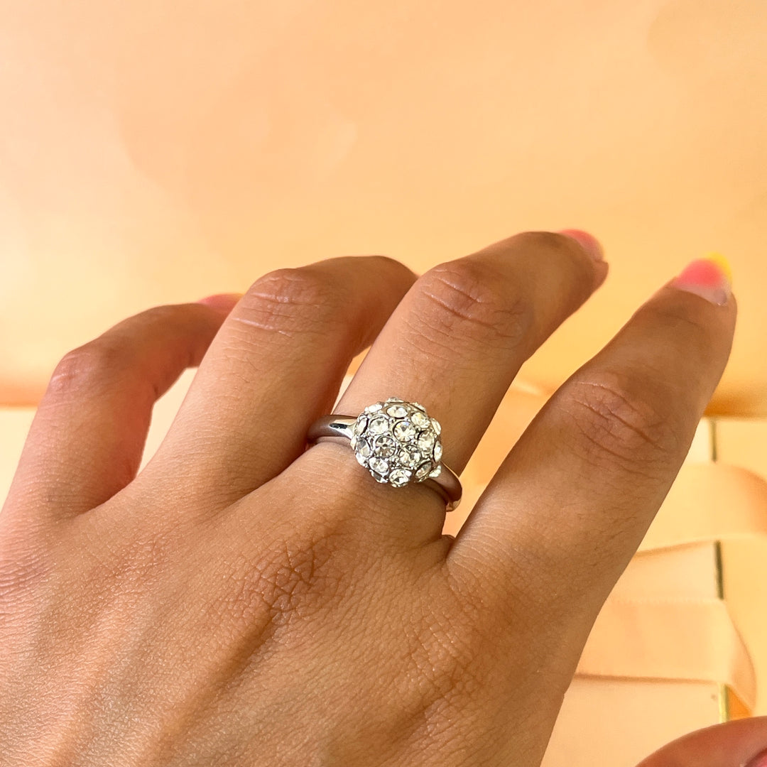 Rhinestone white gold plated ball ring