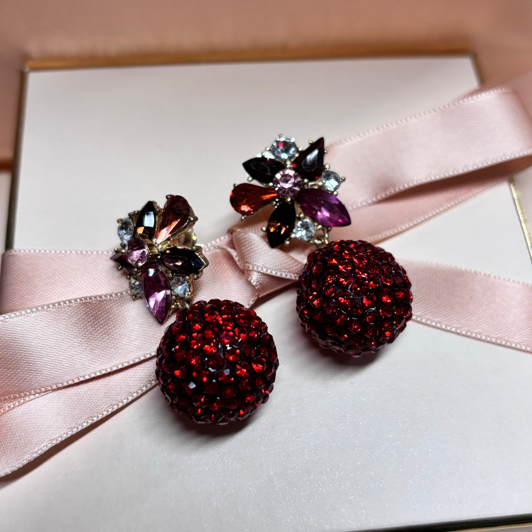 Elegant red earrings