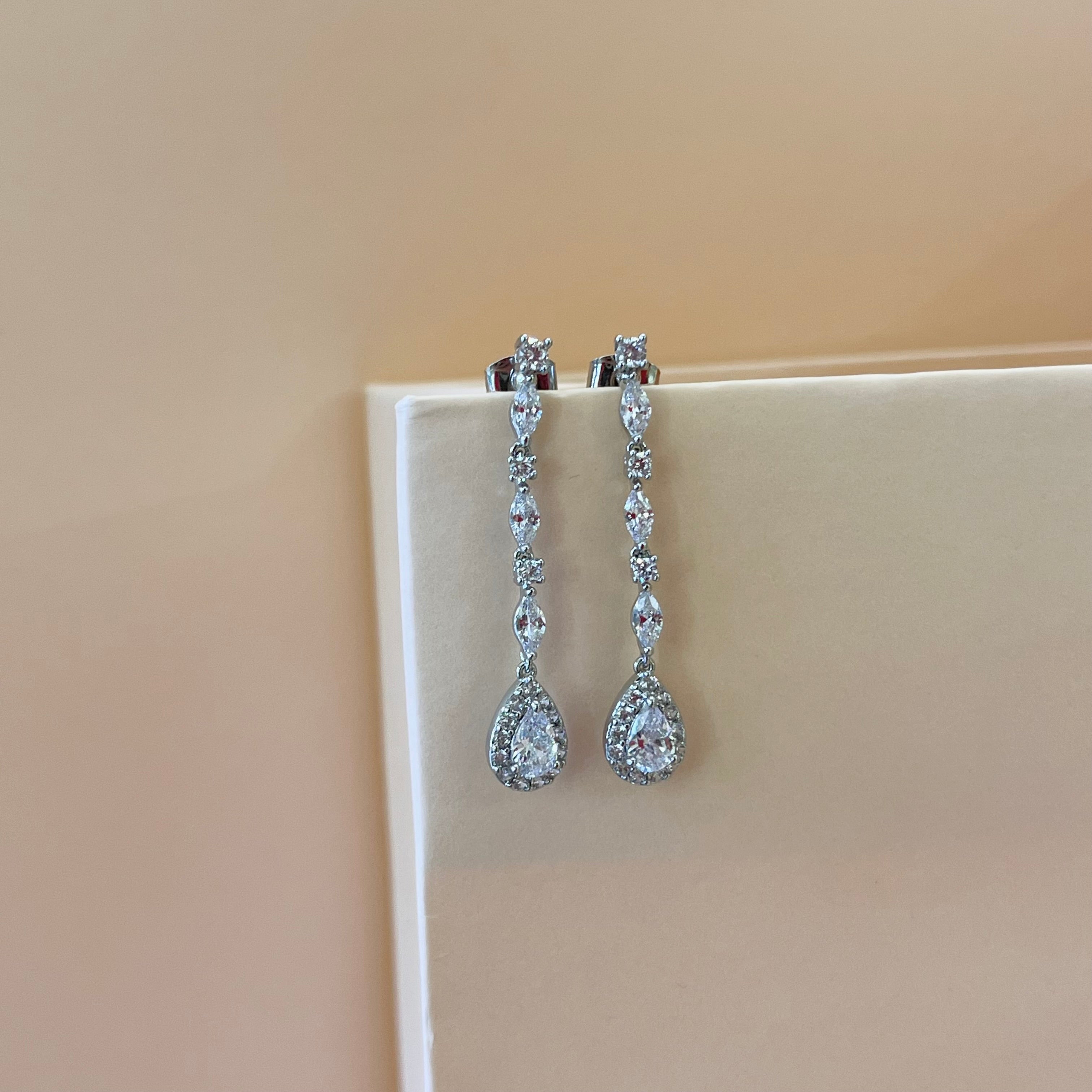 Silver zircone earrings