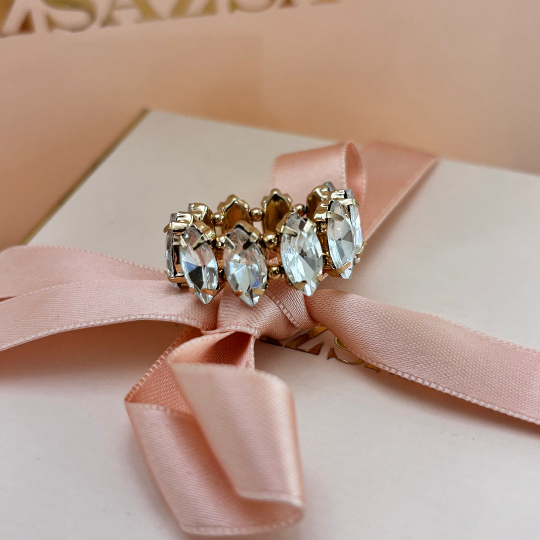 Marquise gold ring
