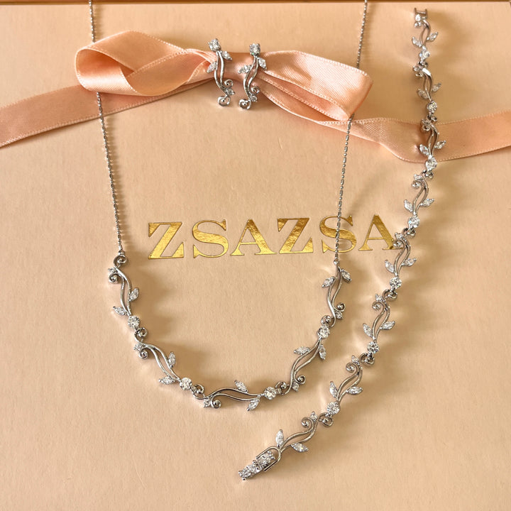 Marquise and round zircone white gold plated