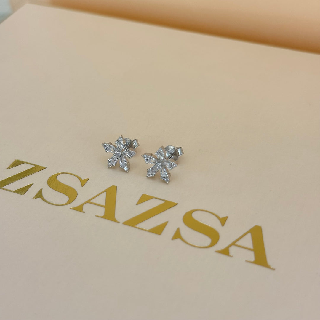 Dainty flower zircone sterling silver set