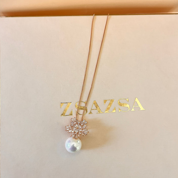 zircone and white pearl rose gold plated pendant