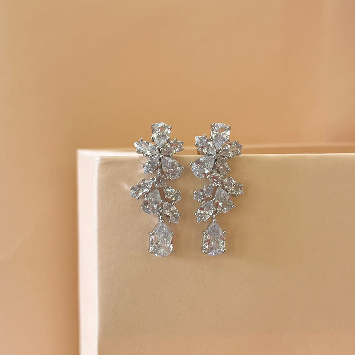 Silver zircone teardrop earrings