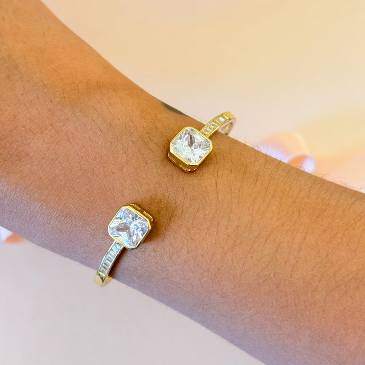 Zircone square gold plated sterling silver bangle