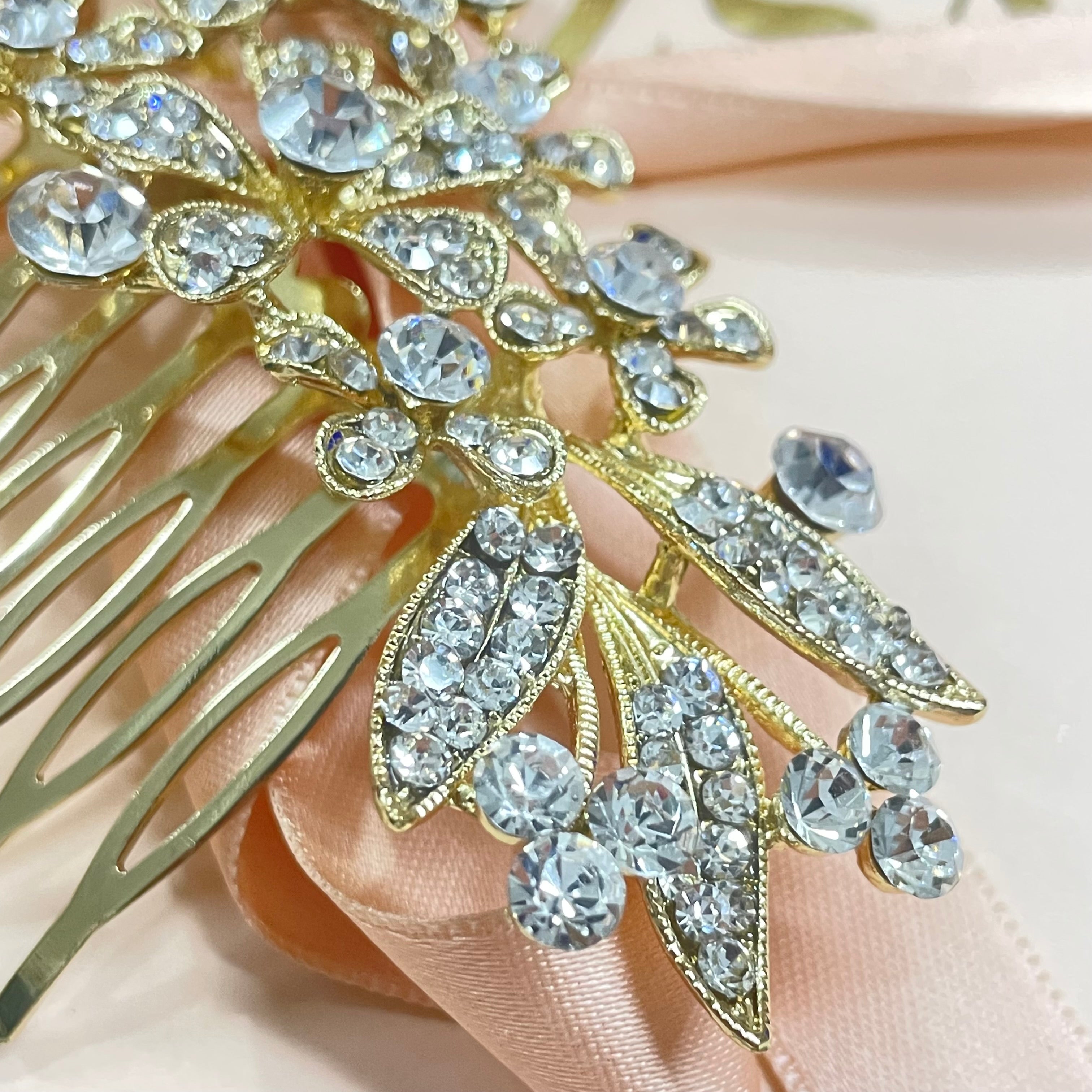 Flowers comb