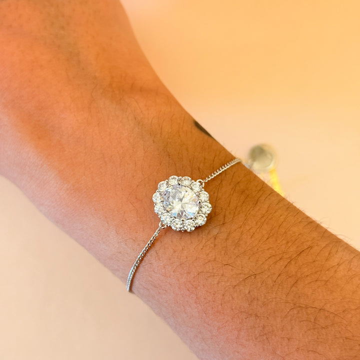 Rosette in the middle zircone silver bracelet
