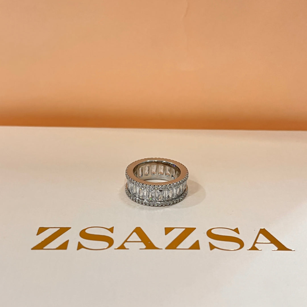 Zircone baguette white gold plated band ring