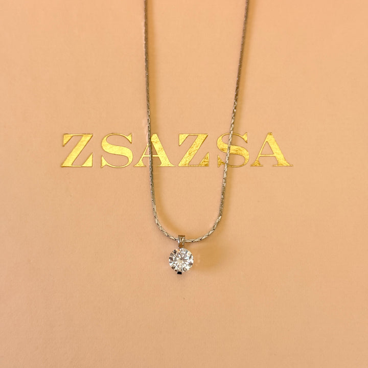 Medium solitaire zircone silver pendant