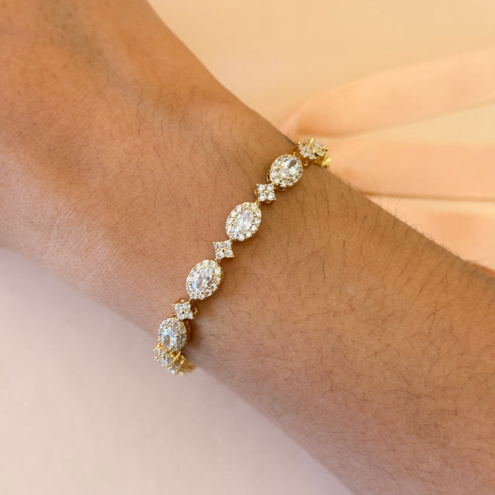 Oval zircone gold plated earrings and bracelet set