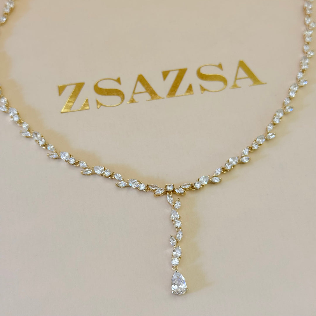 Marquise and teardrop zircone gold plated