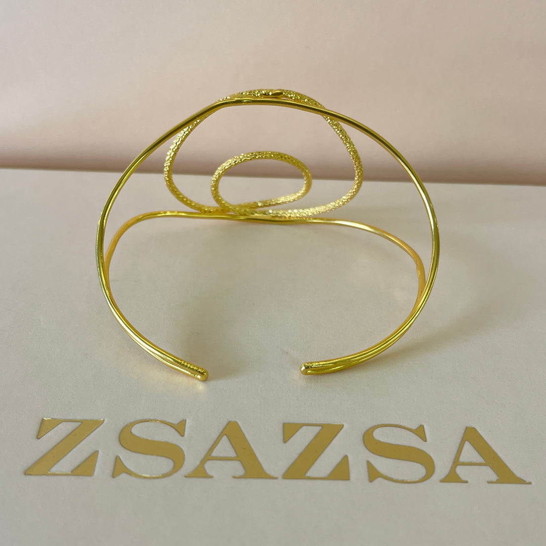 Round gold handmade earrings & bangle