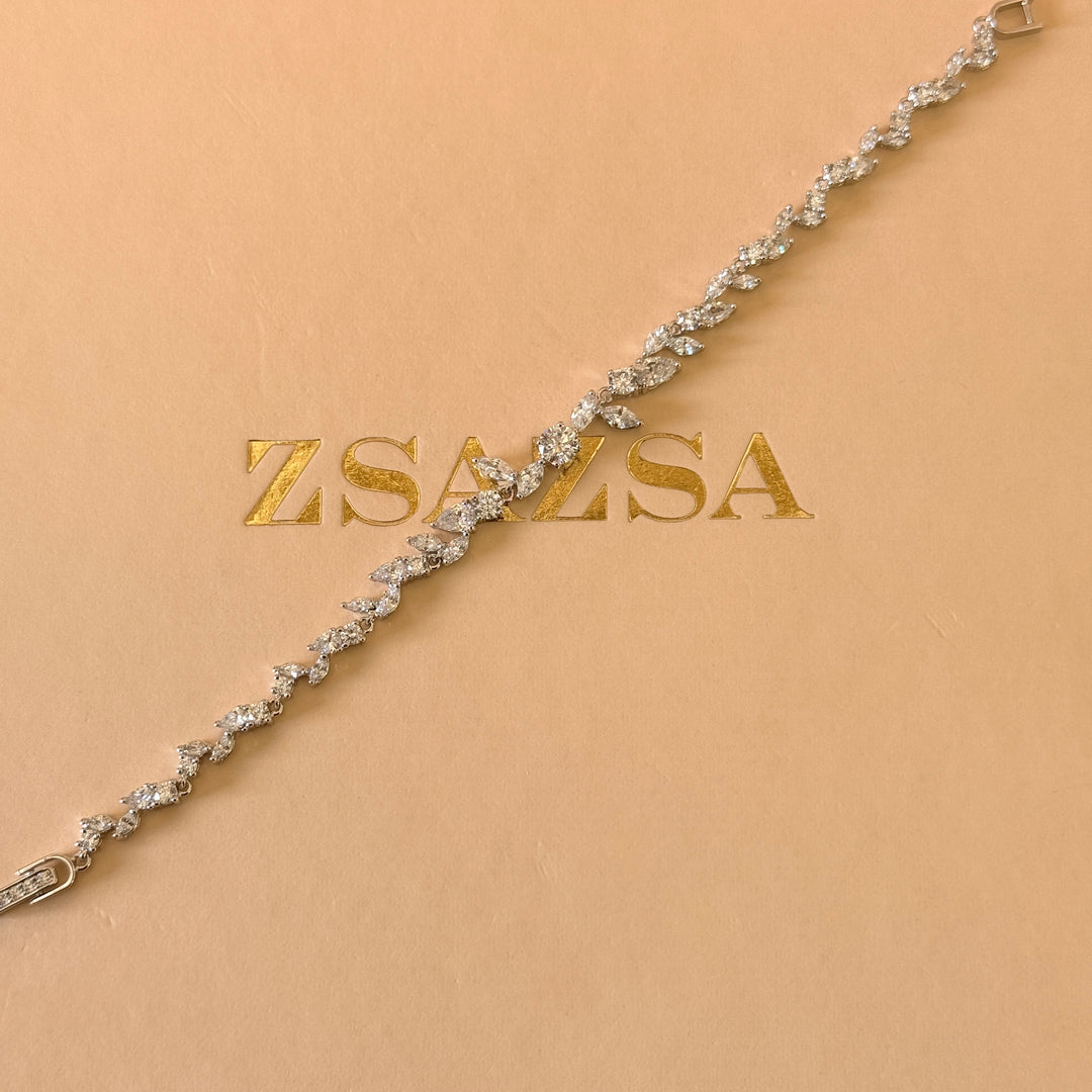 Marquise and teardrop zircone silver set