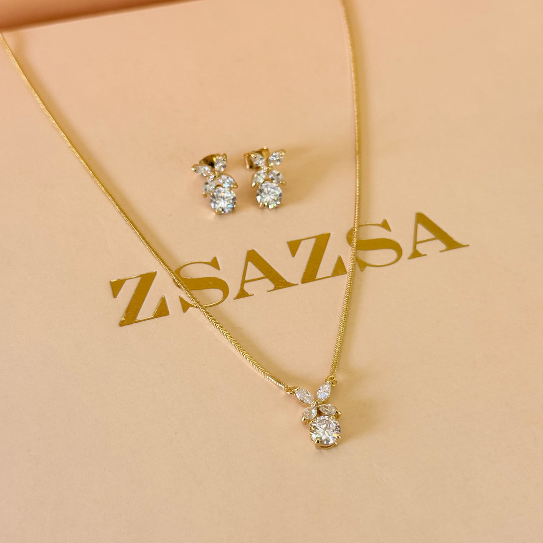 Dainty zircone gold plated pendant set