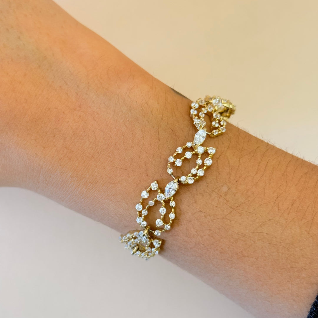 Marquise and rosette zircone gold plated set