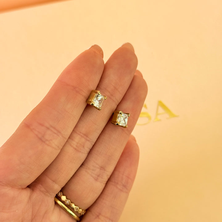 Dainty zircone gold plated pendant set