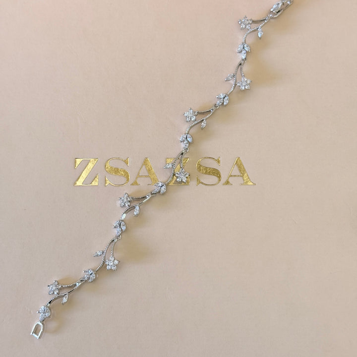 Flower and leaves zircone silver set