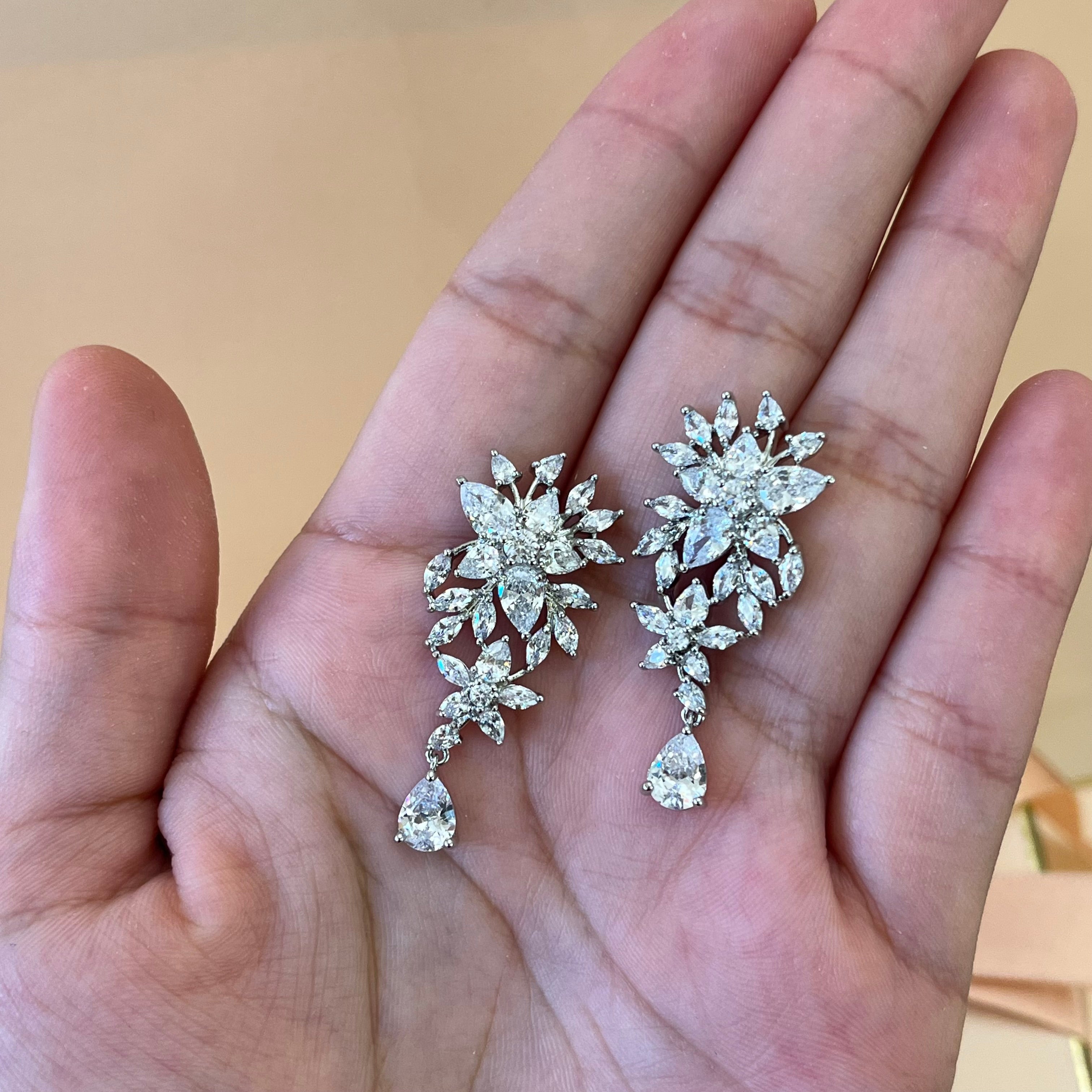 Silver zircone earrings