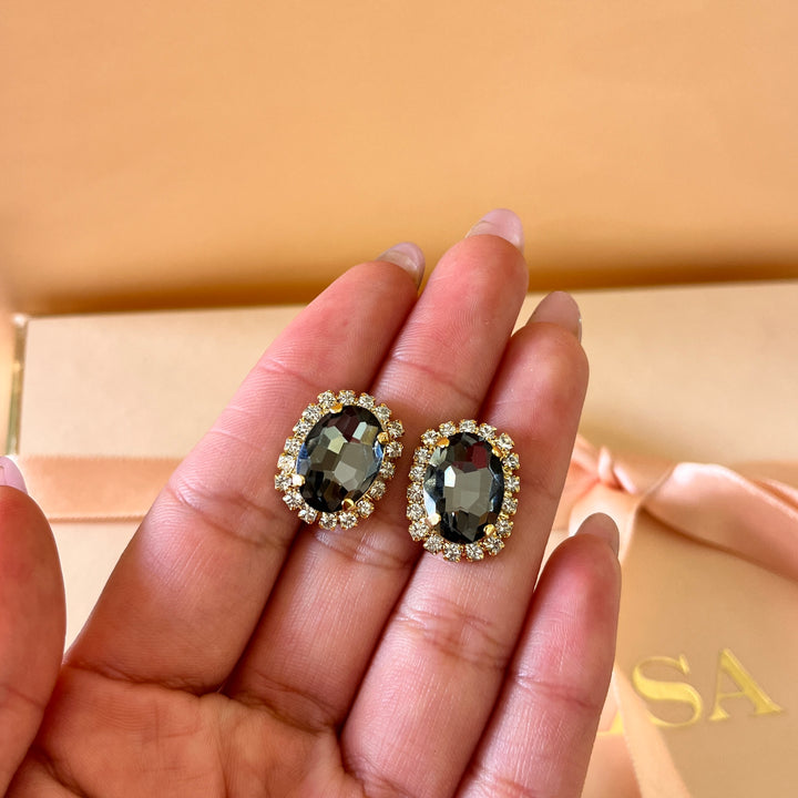 Grey oval preciosa crystals set