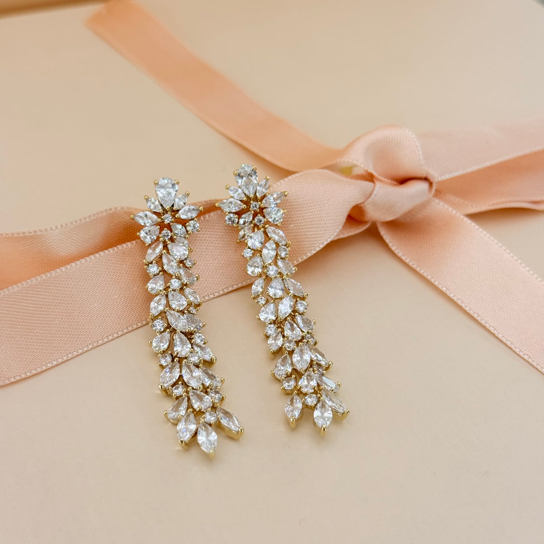 Long marquise zircone gold plated earrings