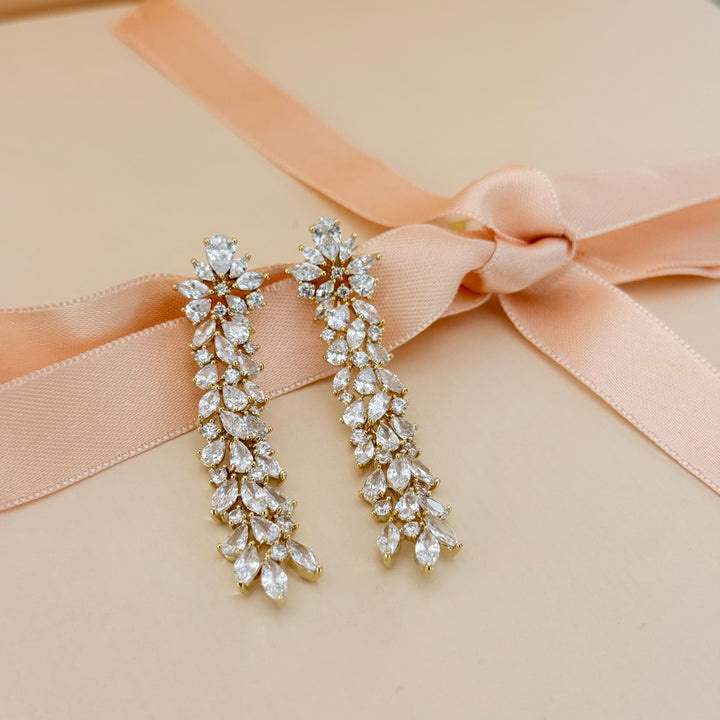 Long marquise zircone gold plated earrings