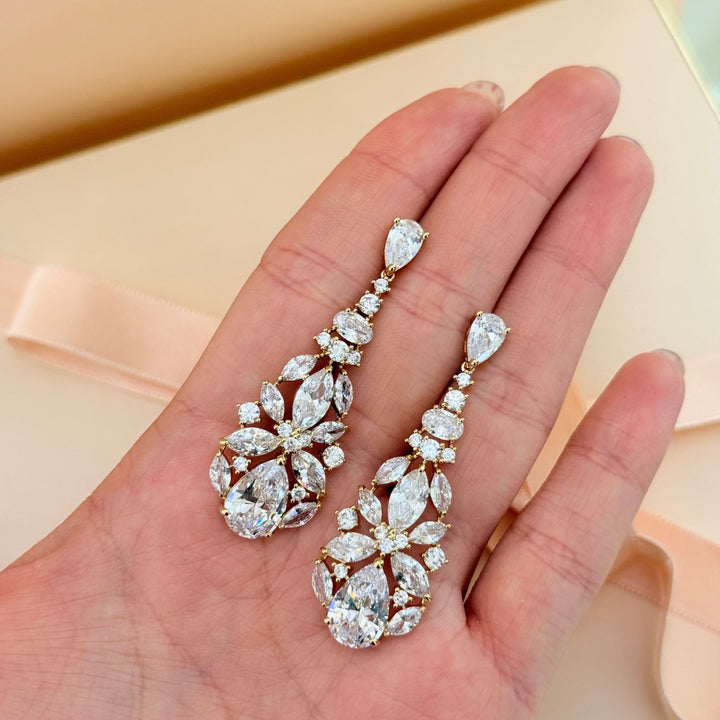 Chunky teardrop zircone gold plated earrings