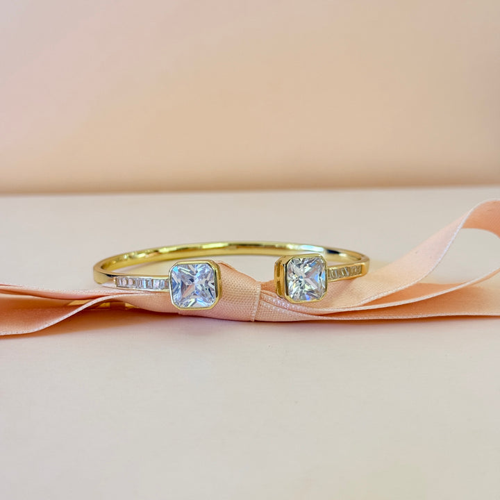 Zircone square gold plated sterling silver bangle