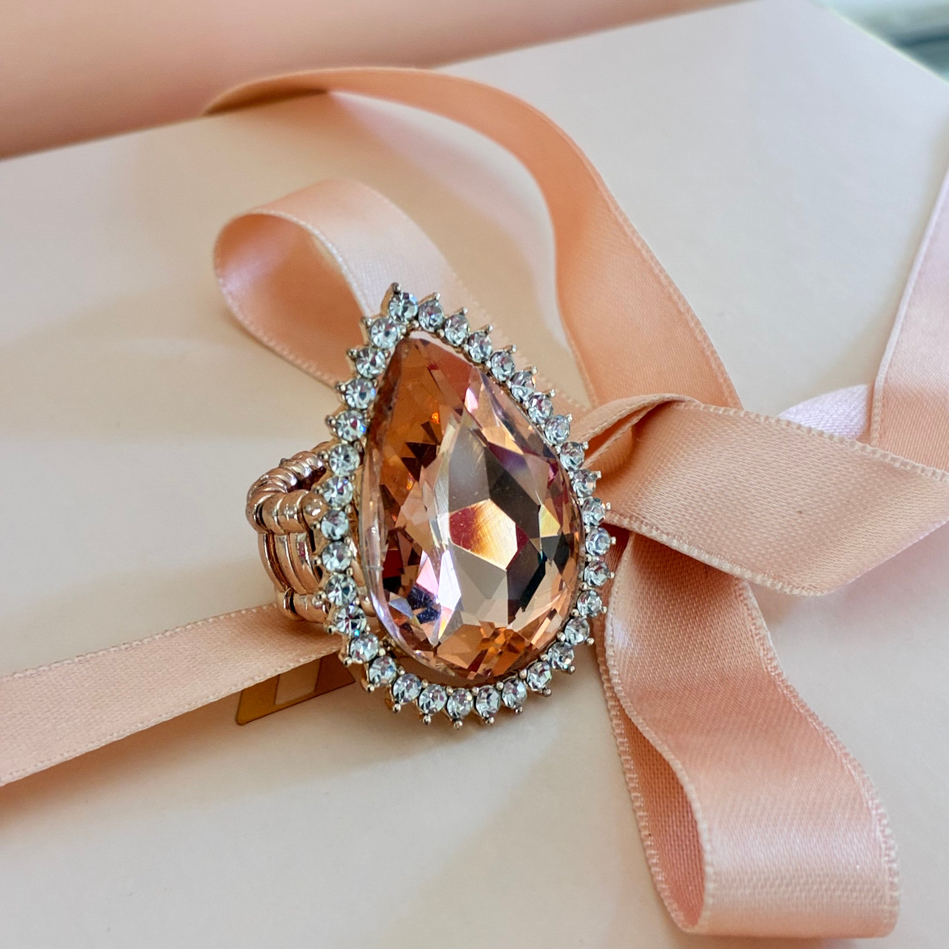 Teardrop peach rhinestone elasticated ring