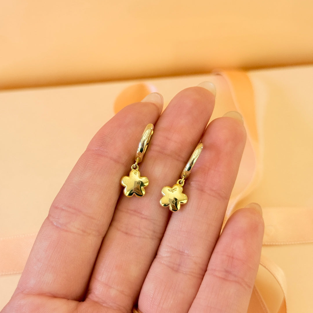 Dainty flower gold plated hoops