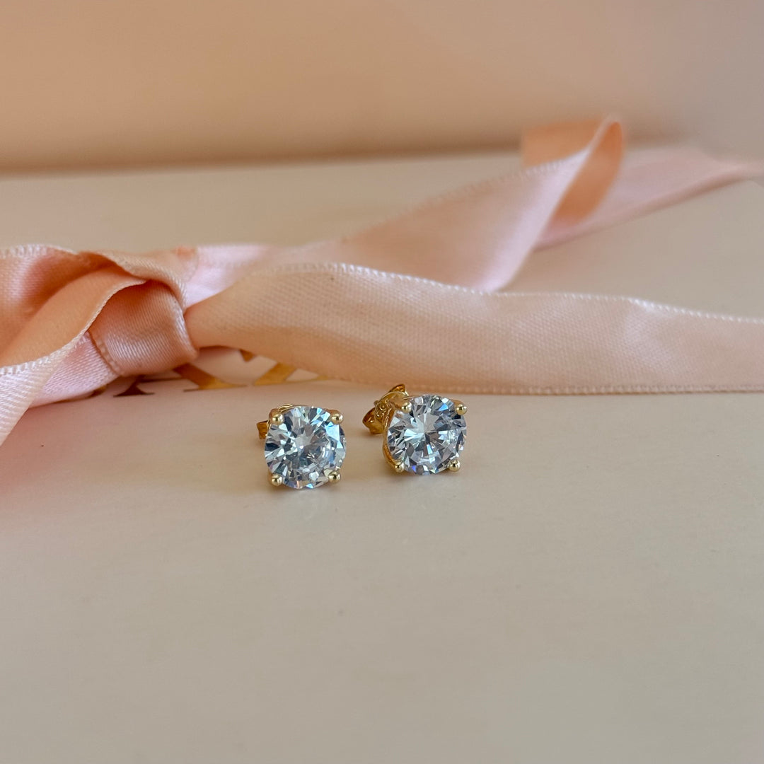 Medium size zircone solitaire gold plated earrings