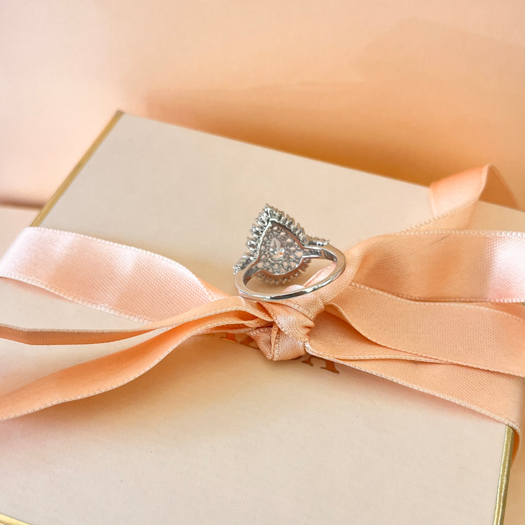 Zircone teardrop white gold plated ring