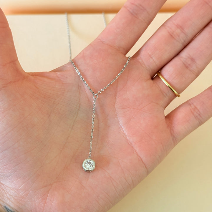 Solitaire zircone silver pendant