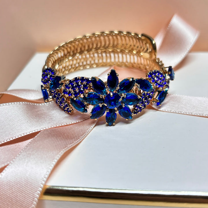 Flower blue bangle